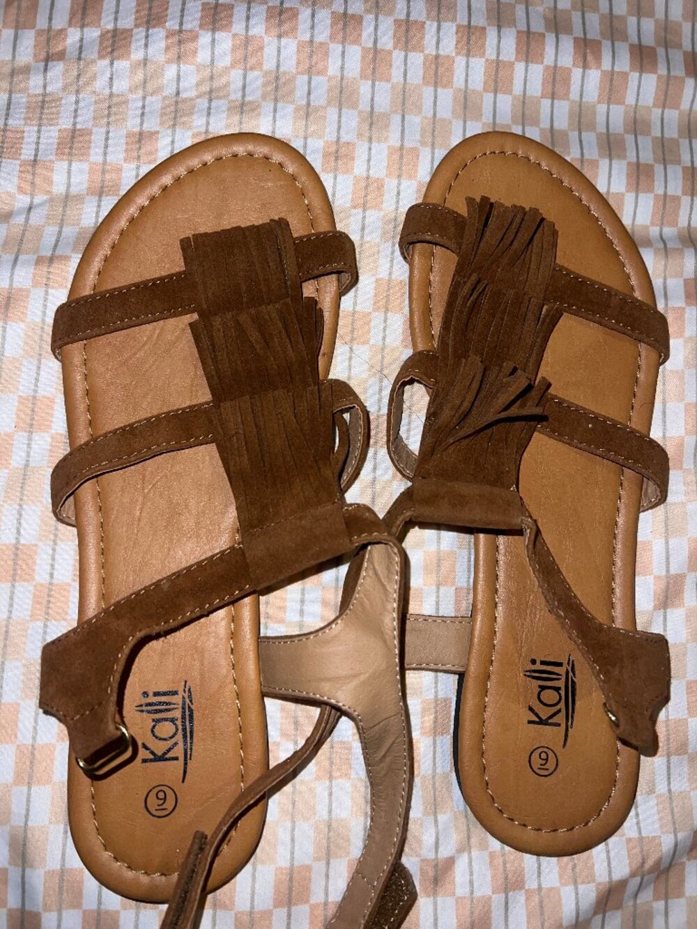 Kalli Sandals Size 9 Suede Fringe Gladiator Flats Ankle Strap Summer Shoe